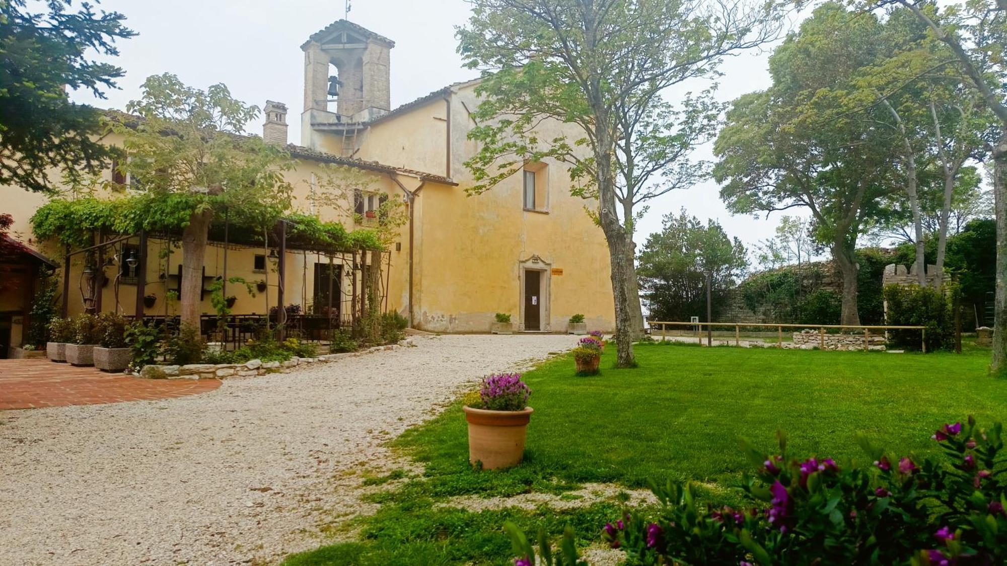 Locanda La Rocca Residenza D'Epoca Fossombrone Zewnętrze zdjęcie